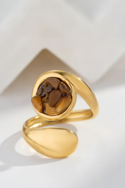 Bague Rhéa en acier inoxydable doré avec pierres marron effet œil-de-tigre