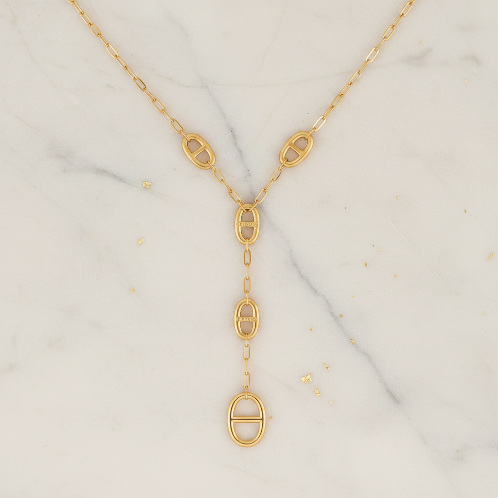Collier Lariat cascade dorée porté en Y