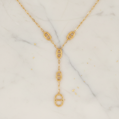 Collier Lariat cascade dorée porté en Y