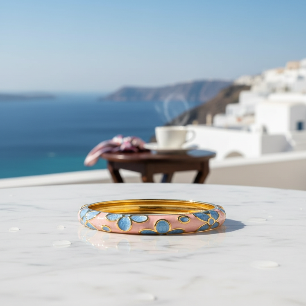 Bracelet jonc émaillé douceur de ciel rose et bleu porté
